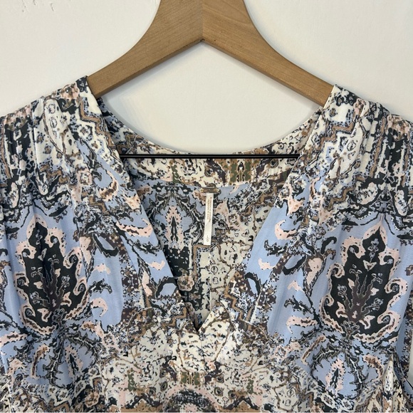 Free People Women’s Printed Darcy V-Neck Sleeveless Top, Size Large - Picture 5 of 9